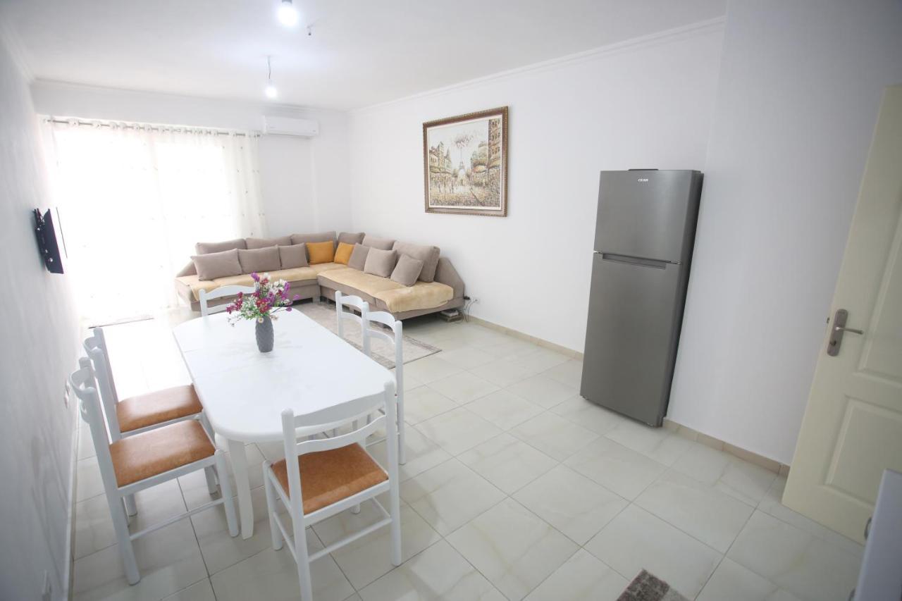 Adriatik Apartment Durres Bagian luar foto