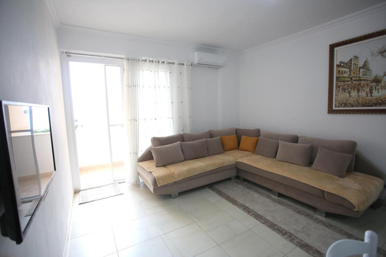 Adriatik Apartment Durres Bagian luar foto